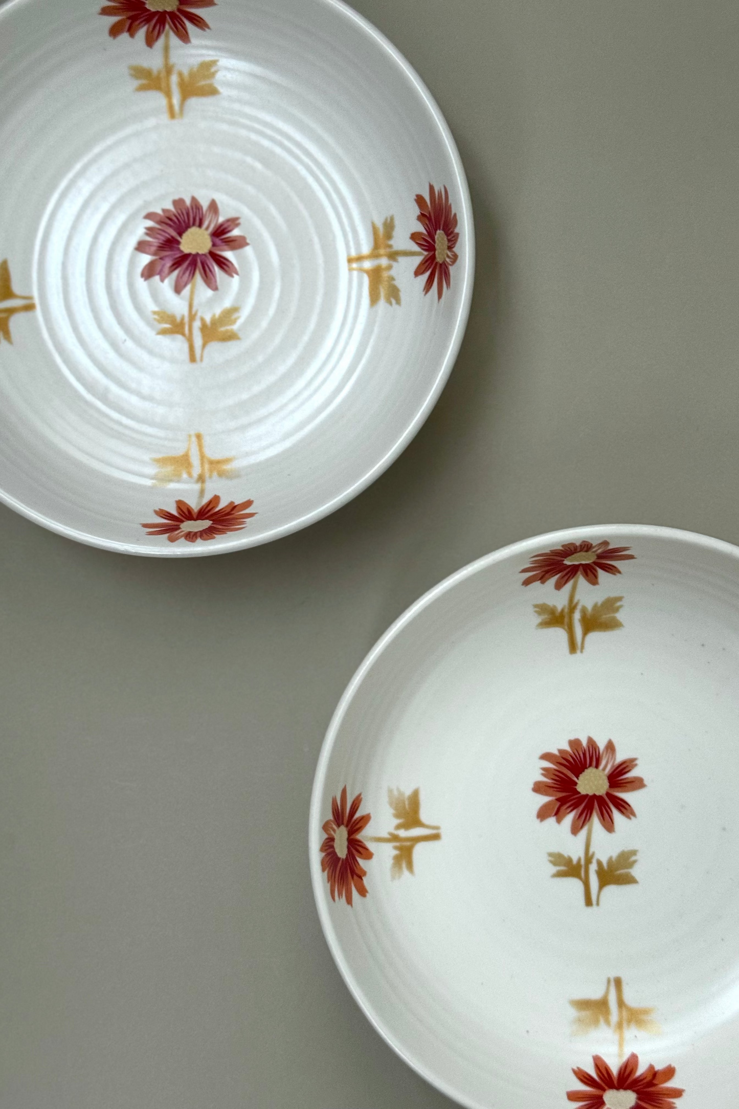 Island Bloom Shallow Bowls