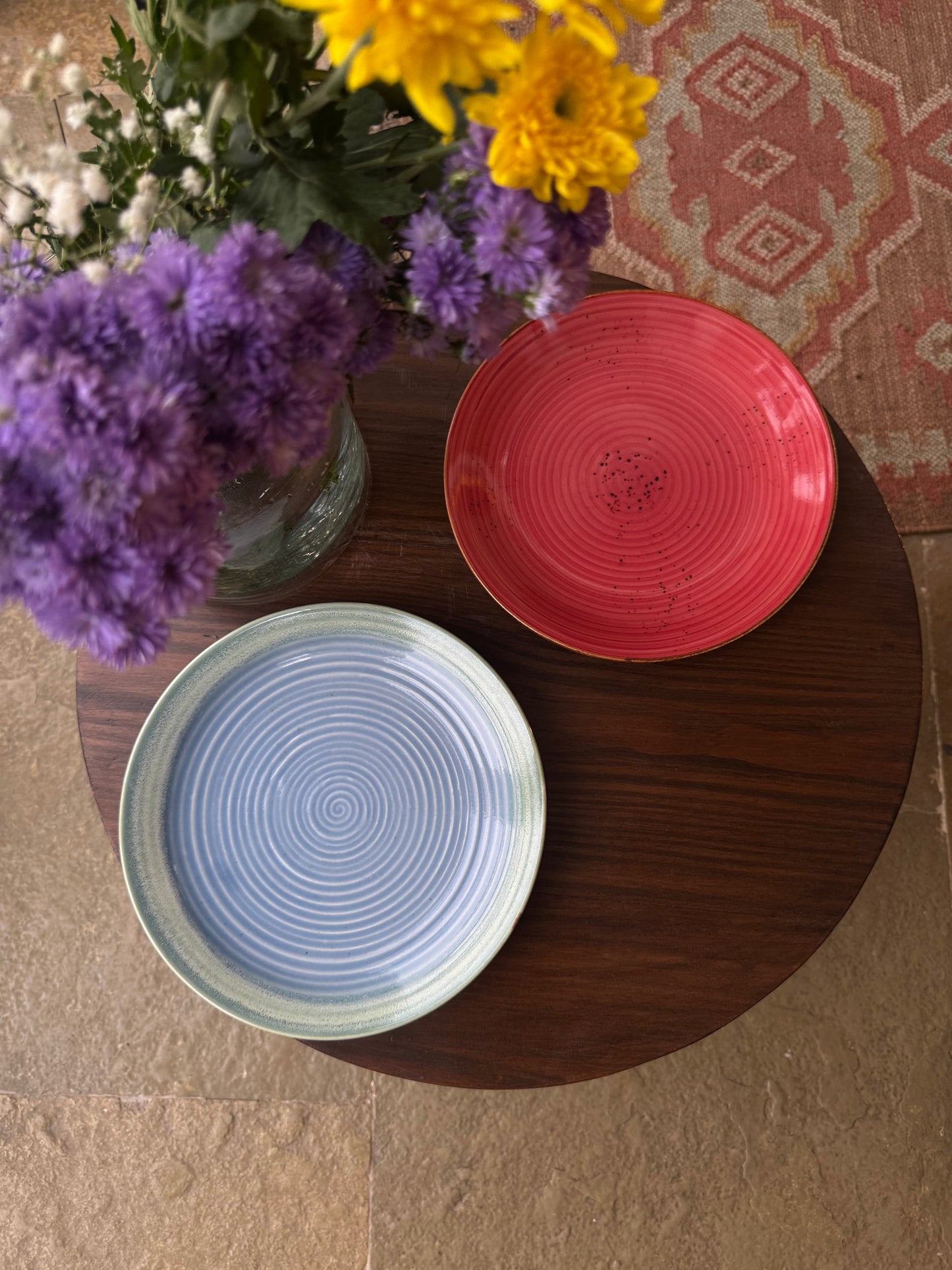 Crimson Swirl Dinner Set