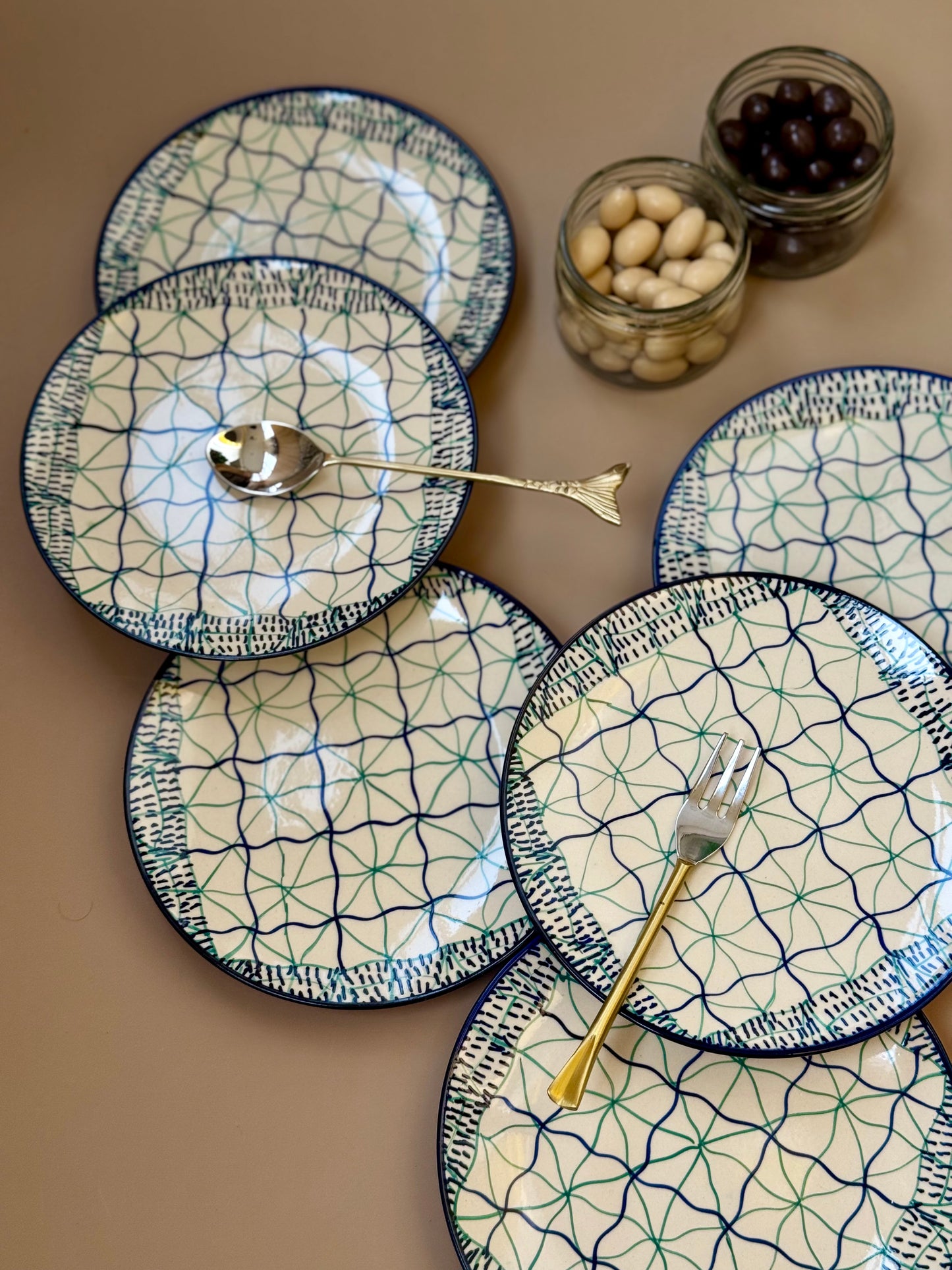 Doodle Quarter Plates