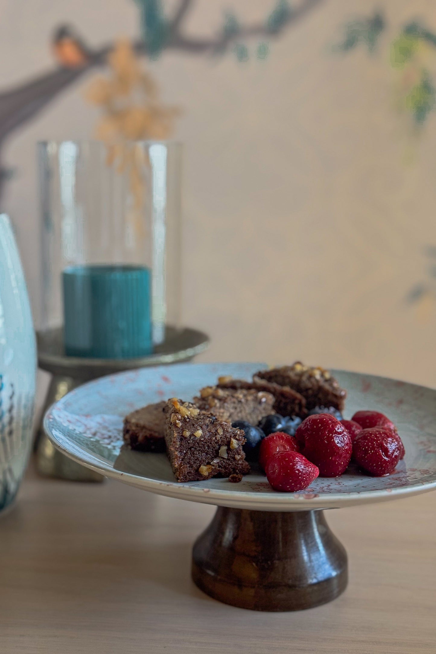 Elan Cake Stand