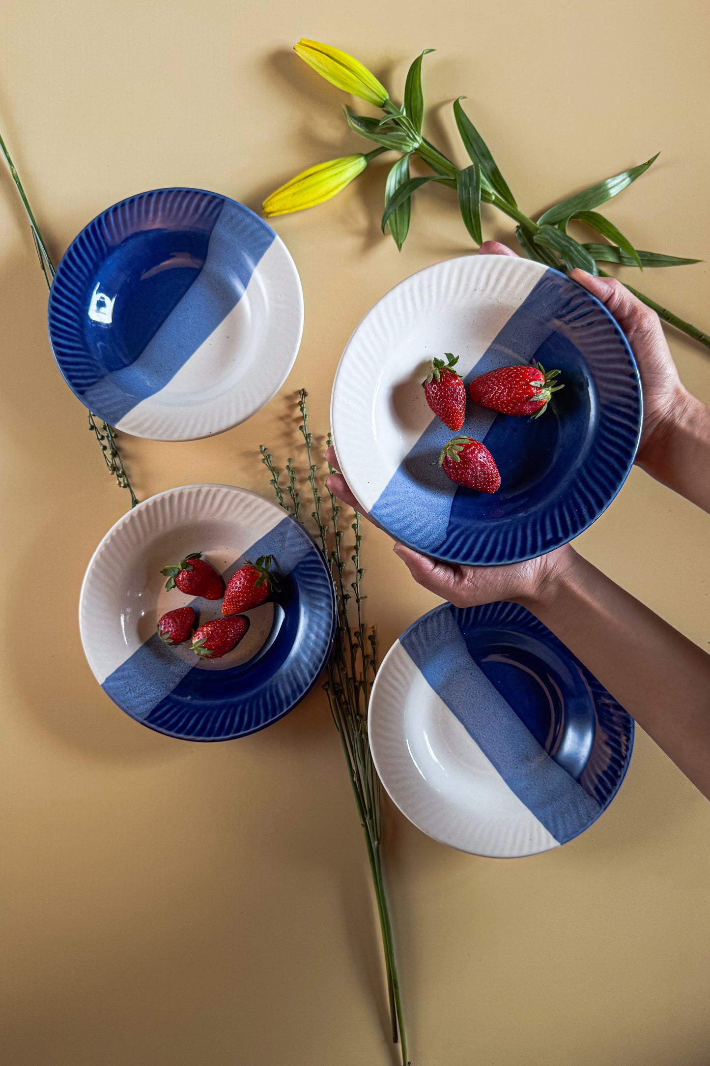 Santorini Shallow Plates
